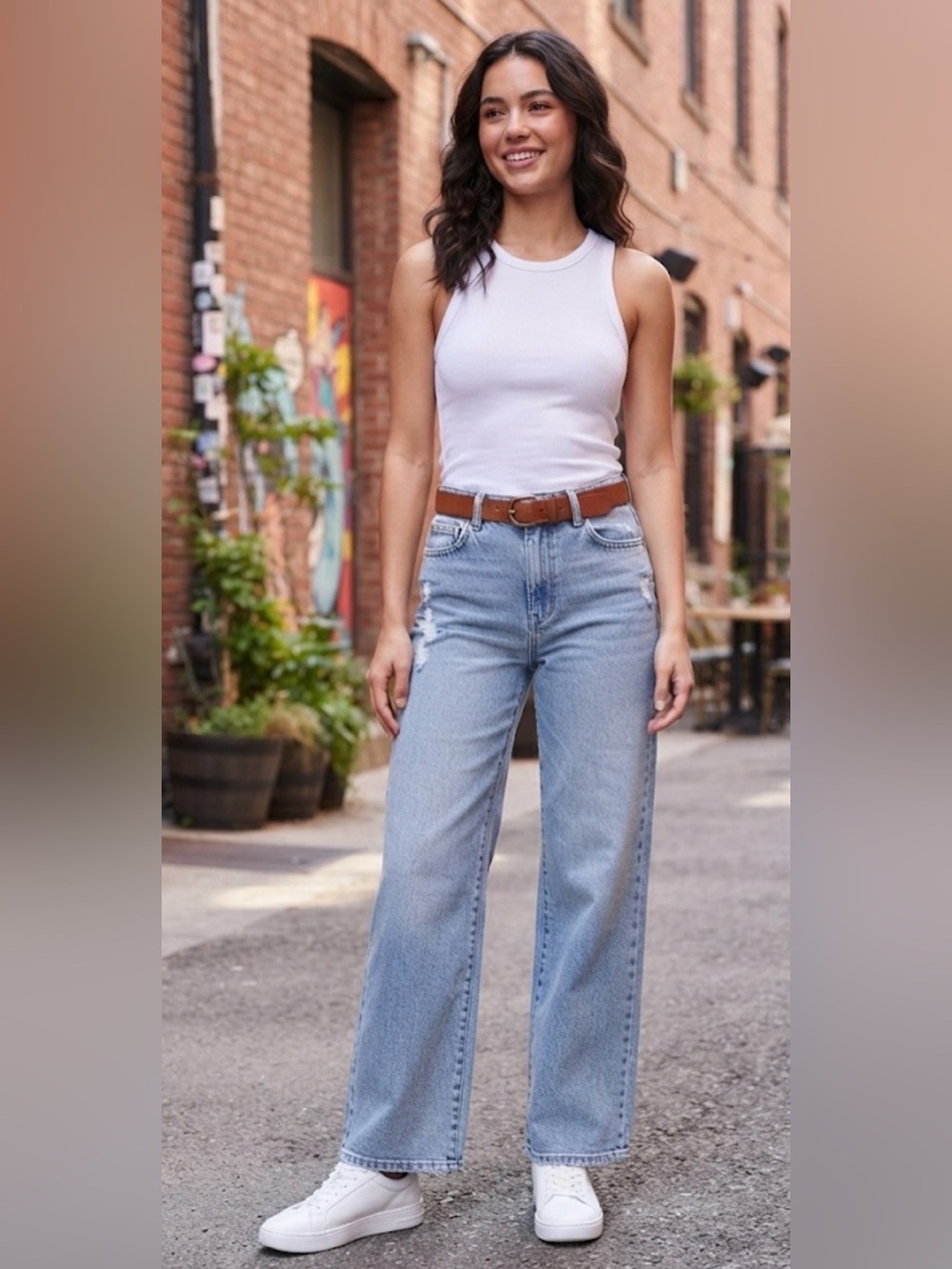 BCBGeneration Baggy Wide Leg Distressed Light Wash Jeans Size 3 / 26